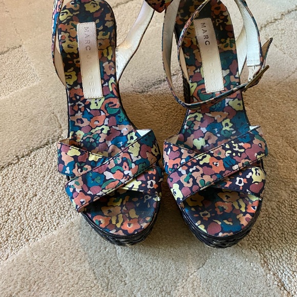 Marc Jacob’s floral printed wedge sandals - Picture 8 of 12